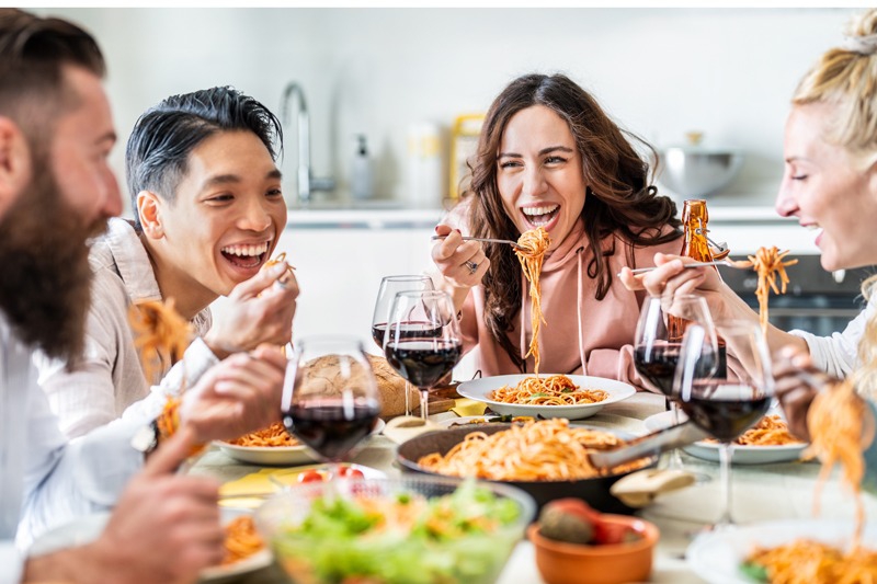 Ngành Rượu Vang Ý Đặt Hy Vọng Vào Gen Z: Thế Hệ Trẻ Yêu Rượu Đỏ Và Chi Tiêu Nhiều Hơn